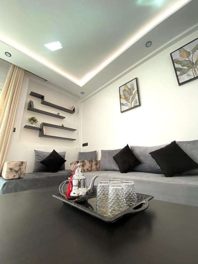 Lovely 2 Bedroom Apartment 라바트 외부 사진